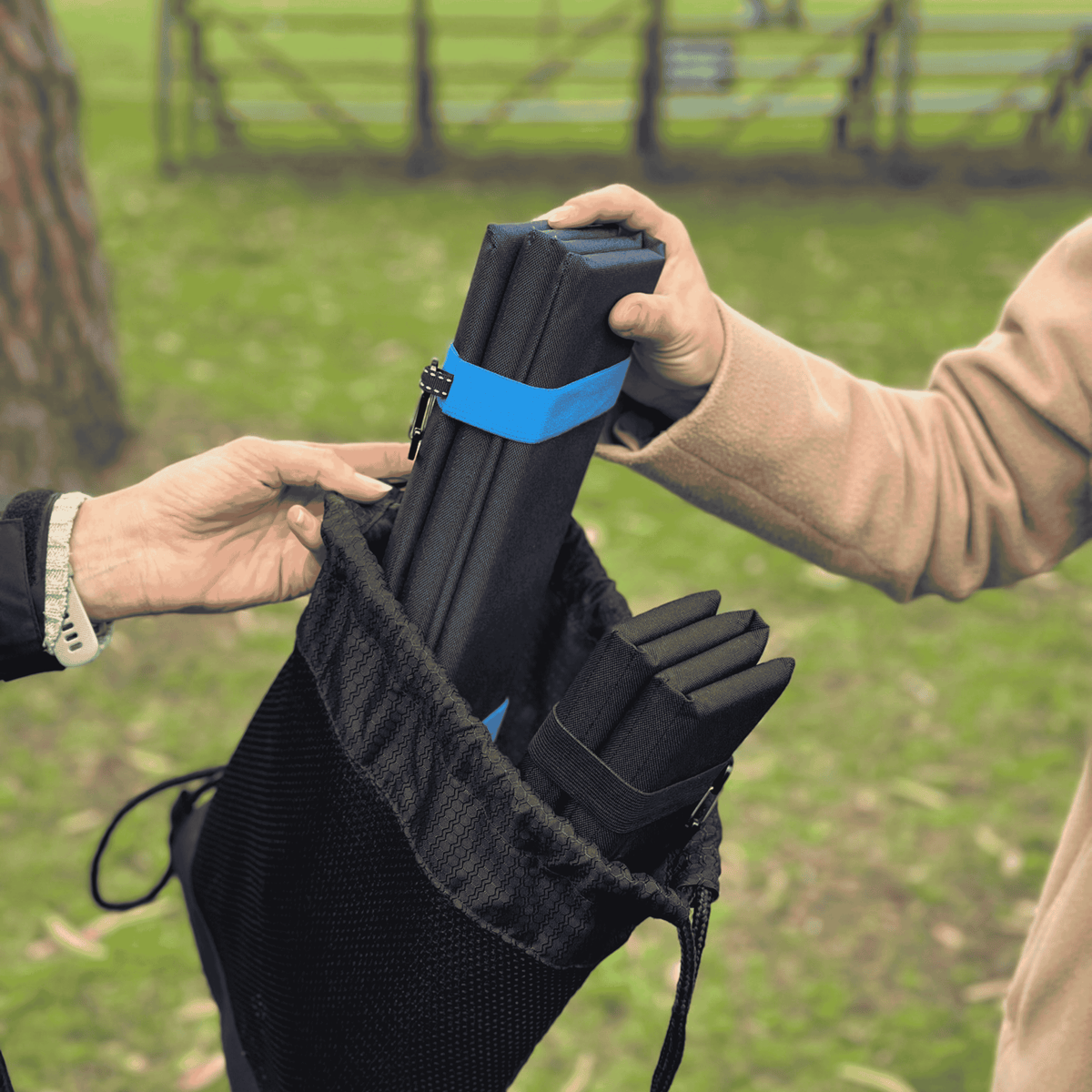 Fold-up Insulated Travel Cushion